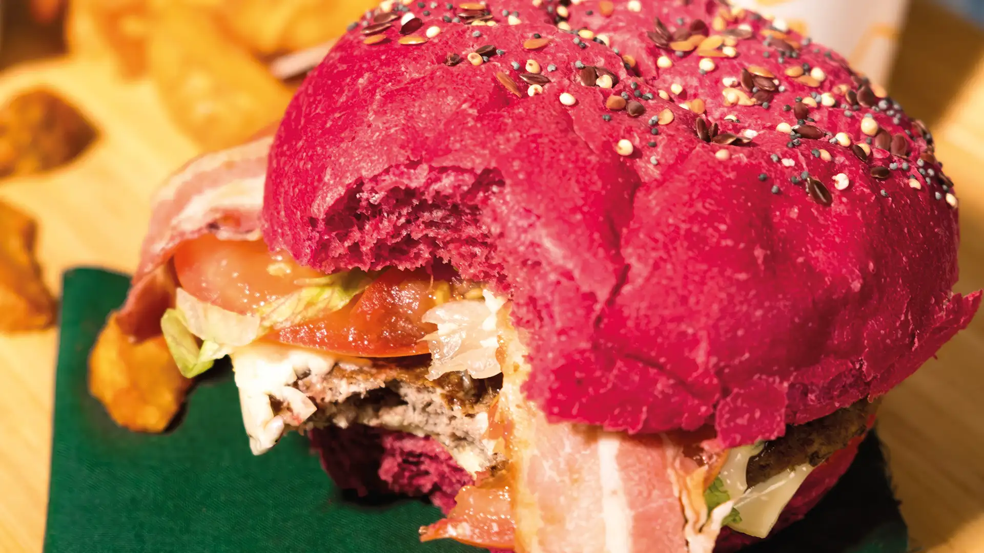 TINDER x McDONALD&rsquo;S | McDate